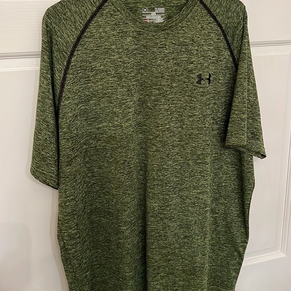 Under Armour Green Tshirt - Picture 3 of 9